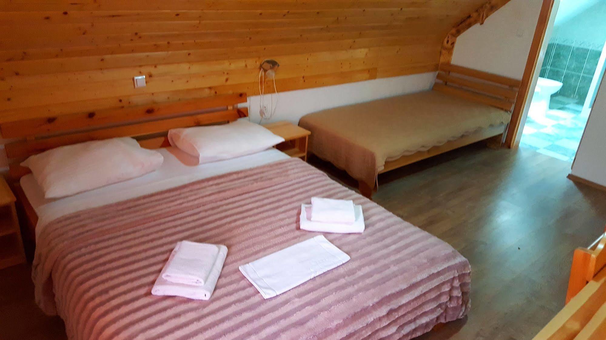 Guest House Plitvice Waterfall Plitvička Jezera Dış mekan fotoğraf